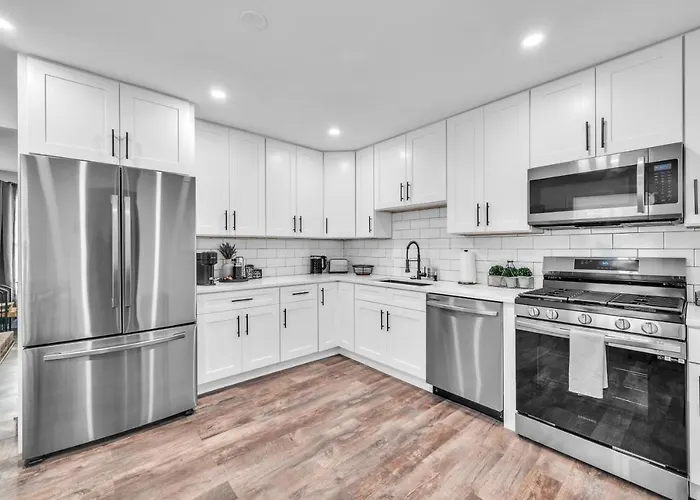 Comforting Retreat Near Woodfield Mall Holiday home Rolling Meadows